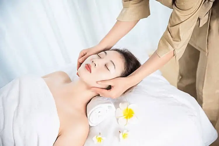 Spa Therapist & Bahasa Inggris